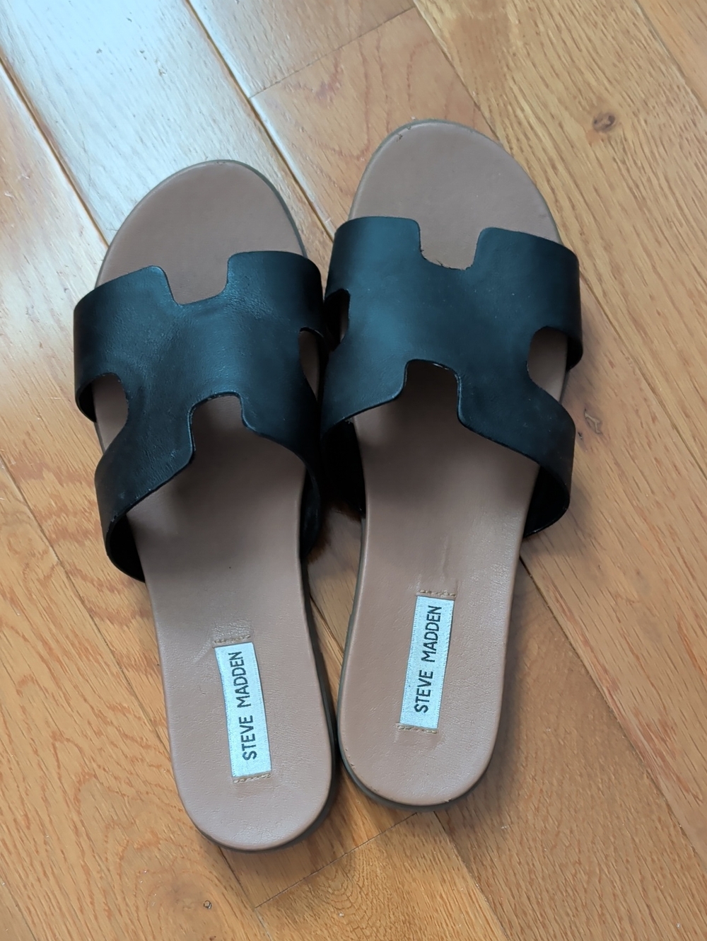 Steve Madden Black Leather Dariella Slide Sandals